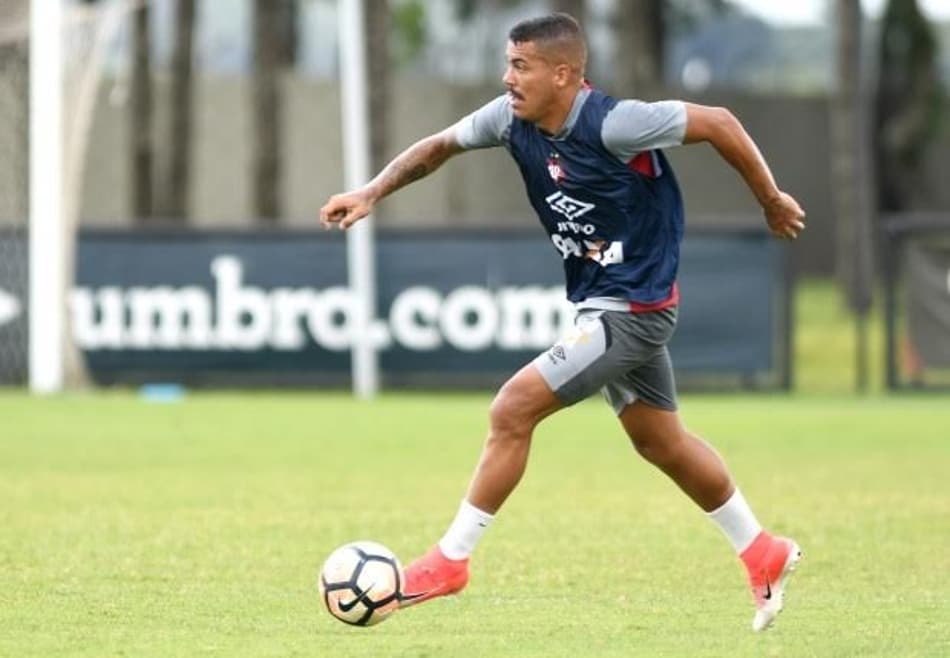Carleto destaca início de trabalhos no Atlético-PR e projeta “ano perfeito”