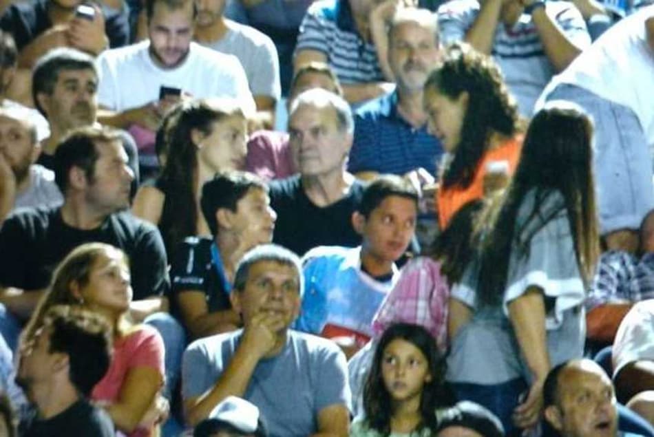 Marcelo Bielsa foi presença ilustre em despedida de Aimar