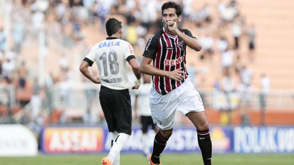 Corinthians e São Paulo estão empatados em vitórias no Pacaembu