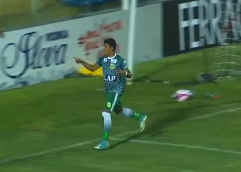 Ceará é surpreendido pelo Floresta e conhece nova derrota no Estadual