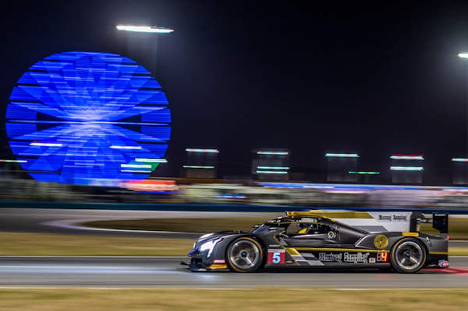 Fittipaldi, Barbosa e Albuquerque largam em terceiro nas 24 Horas de Daytona