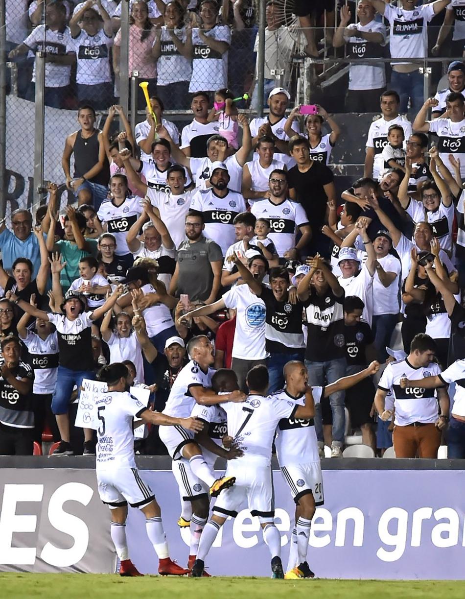 Olimpia bate o Montevideo Wanderers e avança para segunda da Libertadores