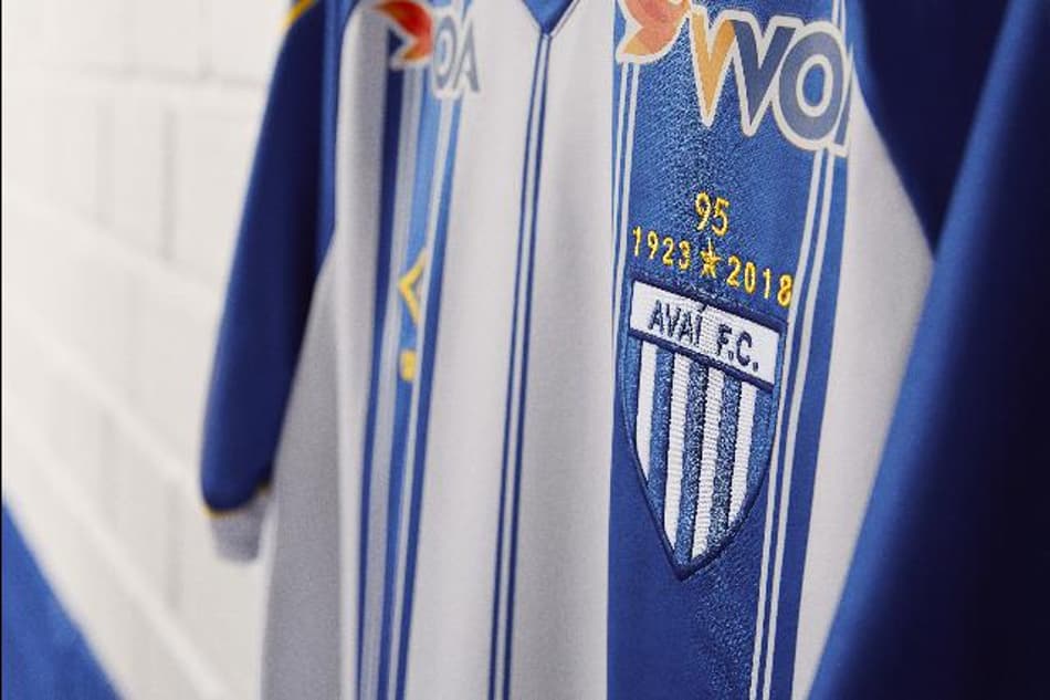 Avaí revela nova camisa titular do clube, com homenagem aos seus 95 anos