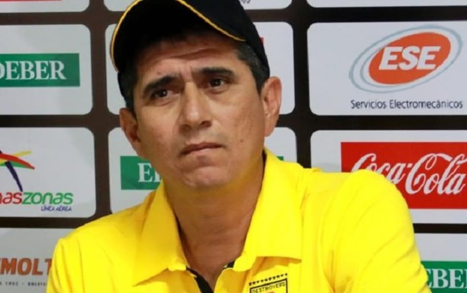 Antes da ansiada estreia, treinador do Destroyers ironiza críticos