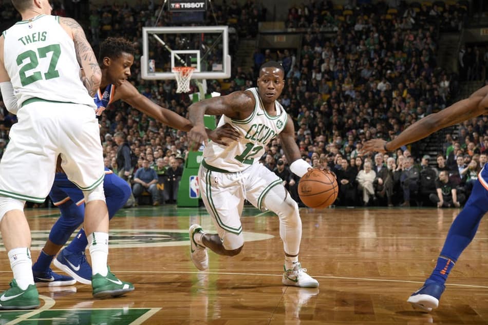 Sem Irving, Celtics atropela Knicks com triplo duplo de Terry Rozier