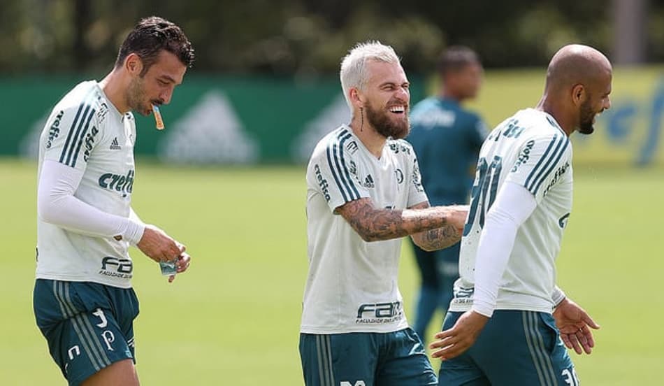 ‘Gente boa e amigo de todos’, Lucas Lima já conquista elenco do Verdão