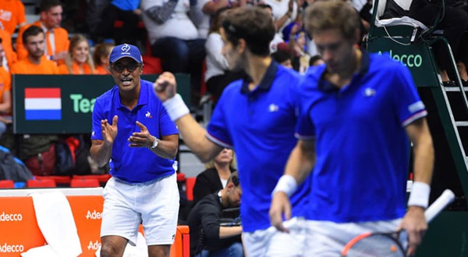Atual campeã, França vira duelo na Copa Davis e fica perto das quartas