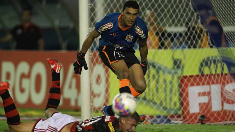 Fla reencontra goleiro que impediu título da Taça Guanabara de 2015