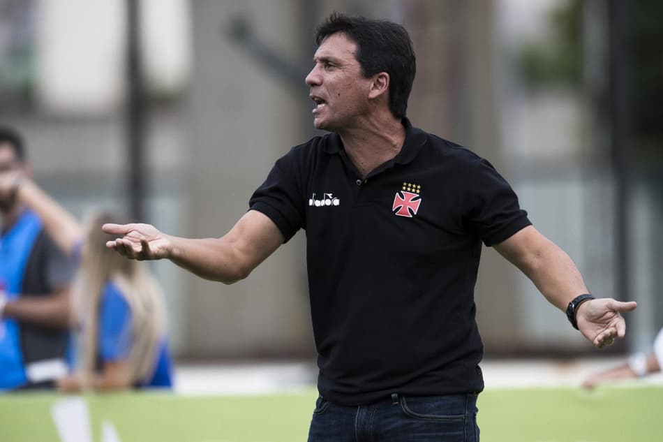 Zé Ricardo lamenta Vasco fora da semi e diz: ‘Segue o foco na Liberta’