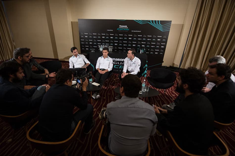 Piquet Jr: "NASCAR é o exemplo do que se pode oferecer aos fãs"