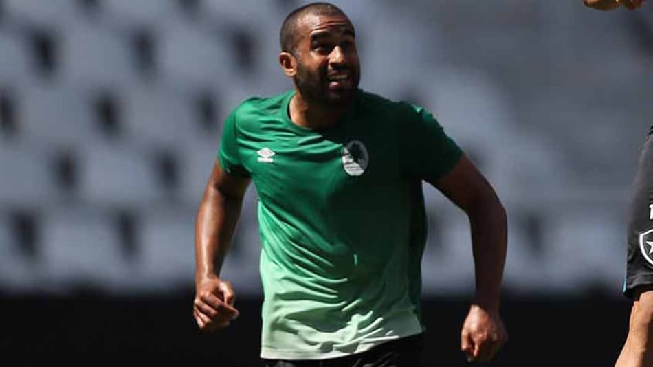 Júlio César: ‘Quero mostrar em campo que não vim para o Boavista a passeio’