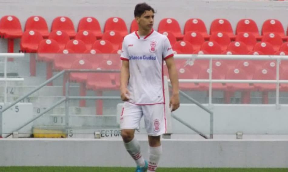 Por contrato de Martín Sarrafiore, Huracán promete ir a Fifa contra o Internacional