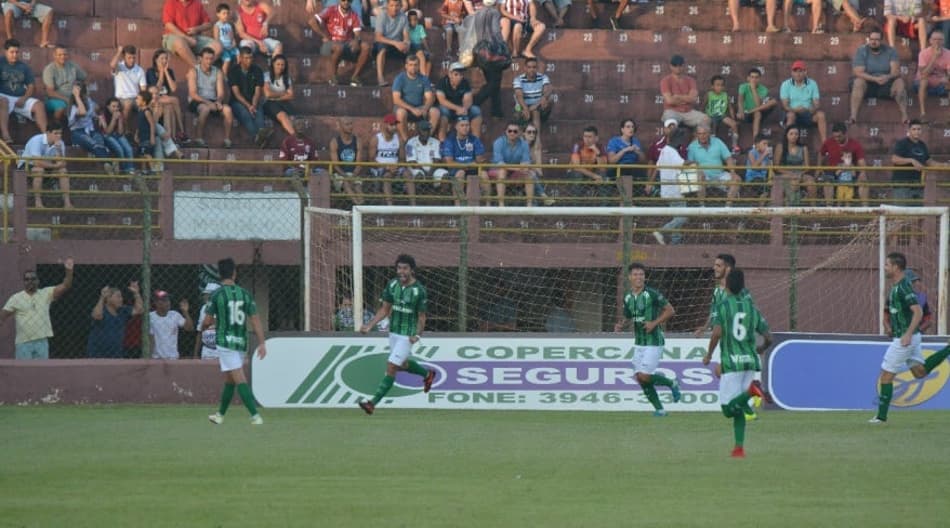 Boa fase de Bruno Mendes supera 1ª passagem pelo Guarani