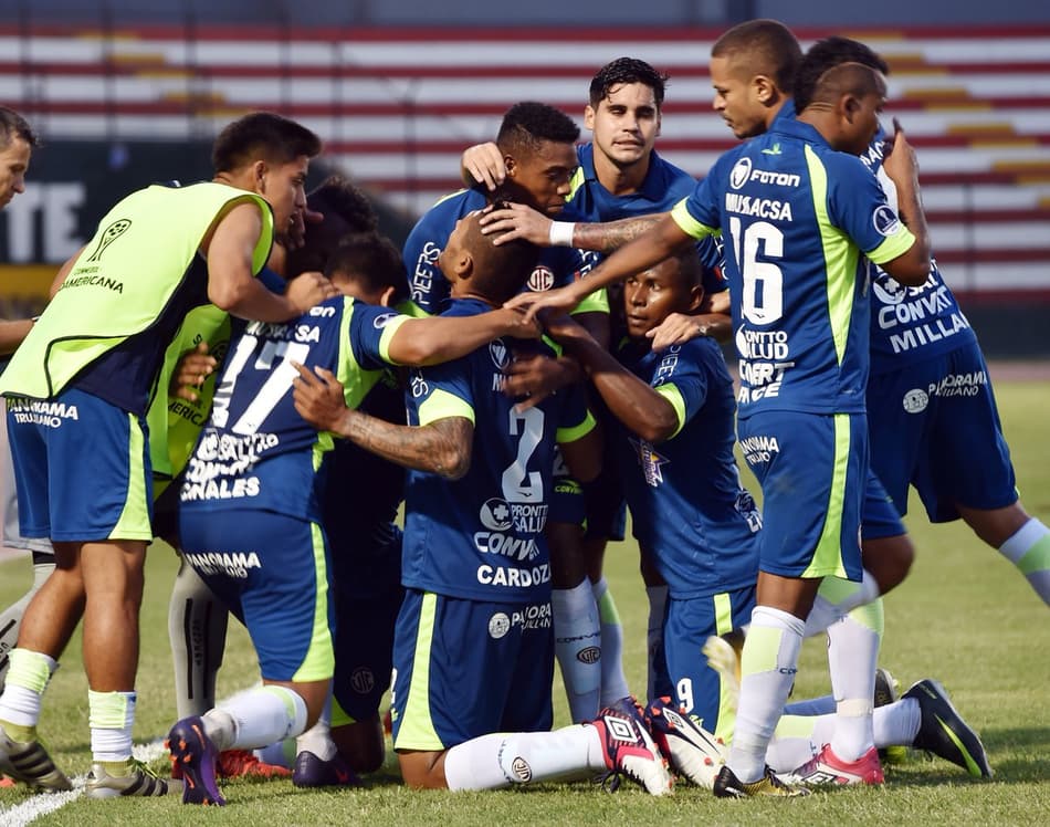 Cajamarca vence e se aproxima da classificação na Sul-Americana
