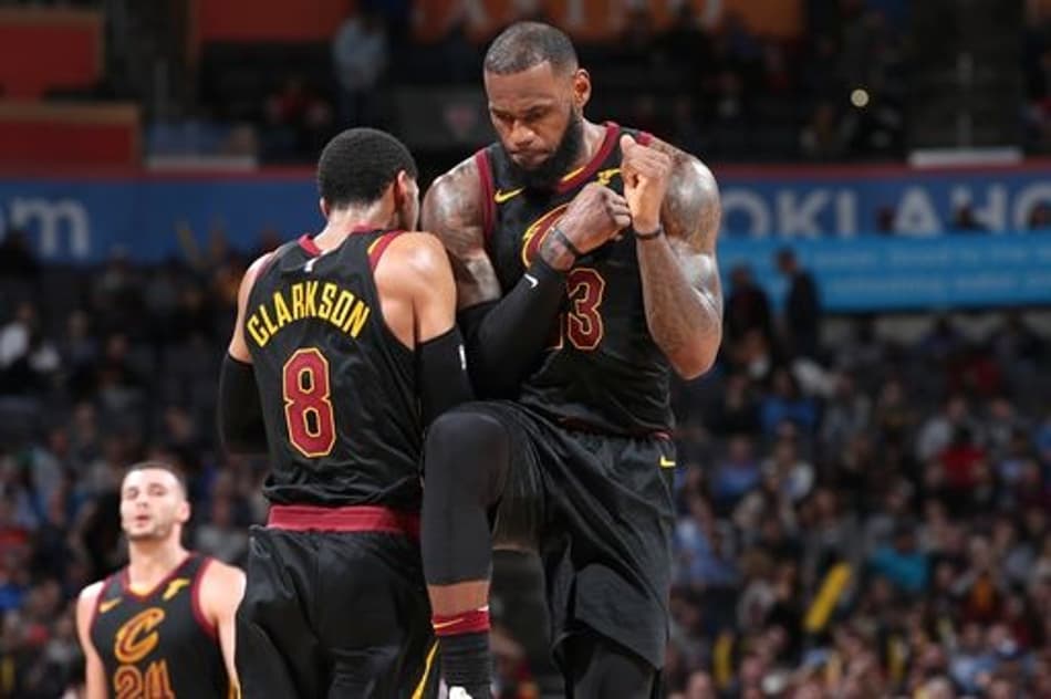 Novos reforços funcionam novamente, LeBron brilha e Cavs bate Thunder fora de casa
