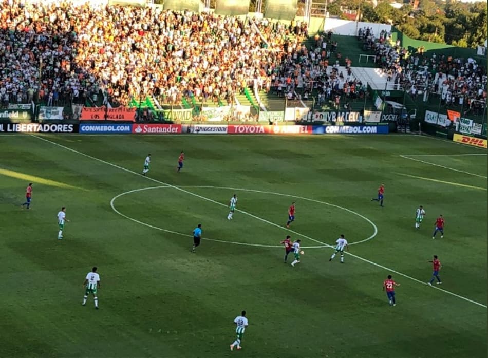 Nacional fica em vantagem duas vezes, mas Banfield empata nos acréscimos