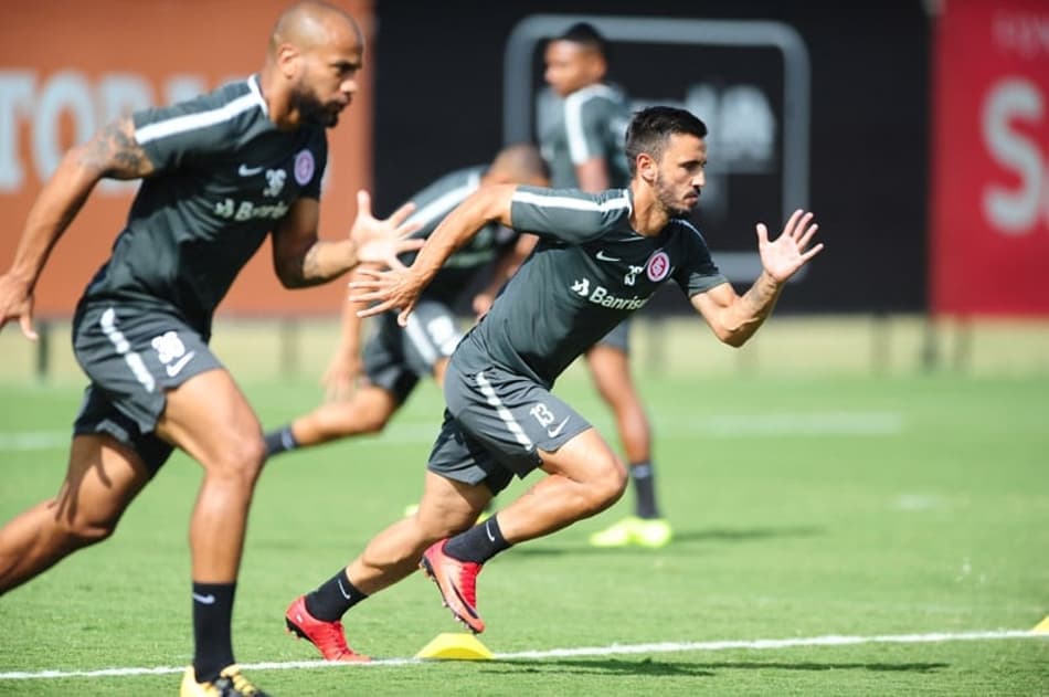 Pensando na Copa do Brasil, Inter visita o São Paulo-RS com “mistão”