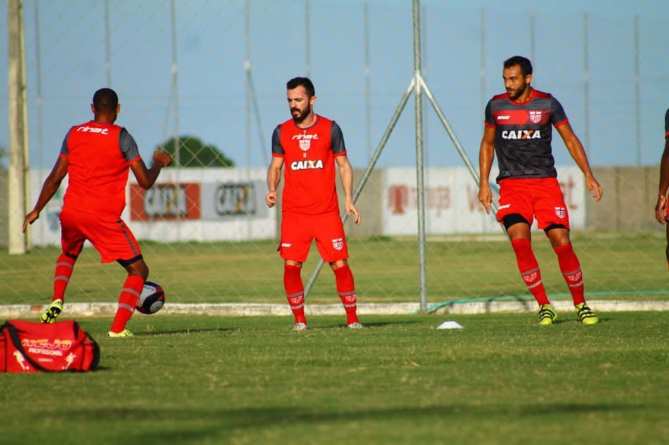 Volante do CRB comenta expectativa para jogo da Copa do Nordeste