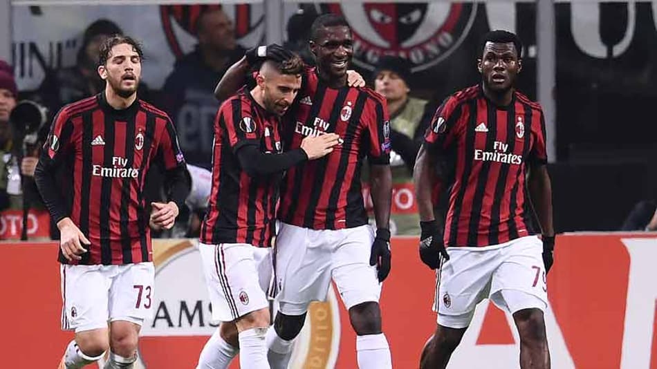 Milan e Arsenal confirmam vaga; Borussia sofre, mas também avança