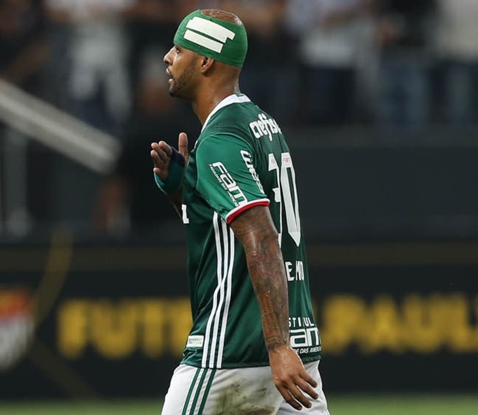Felipe Melo visita Itaquera pela 3ª vez para apagar más lembranças