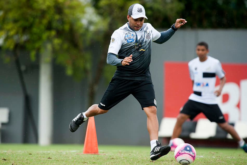 Retorno de Braz e Luiz Felipe ao Santos traz nova disputa na defesa