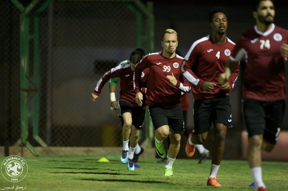 Zé Love deseja terminar a temporada com seu time classificado para a Liga dos Campeões da Ásia