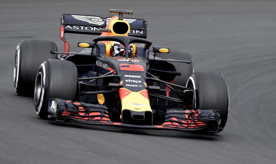 Red Bull lidera o grid com Daniel Ricciardo no primeiro dia dos testes da F1 em Barcelona