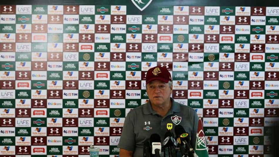 Abel se emociona ao falar do filho e relembra solidariedade no país