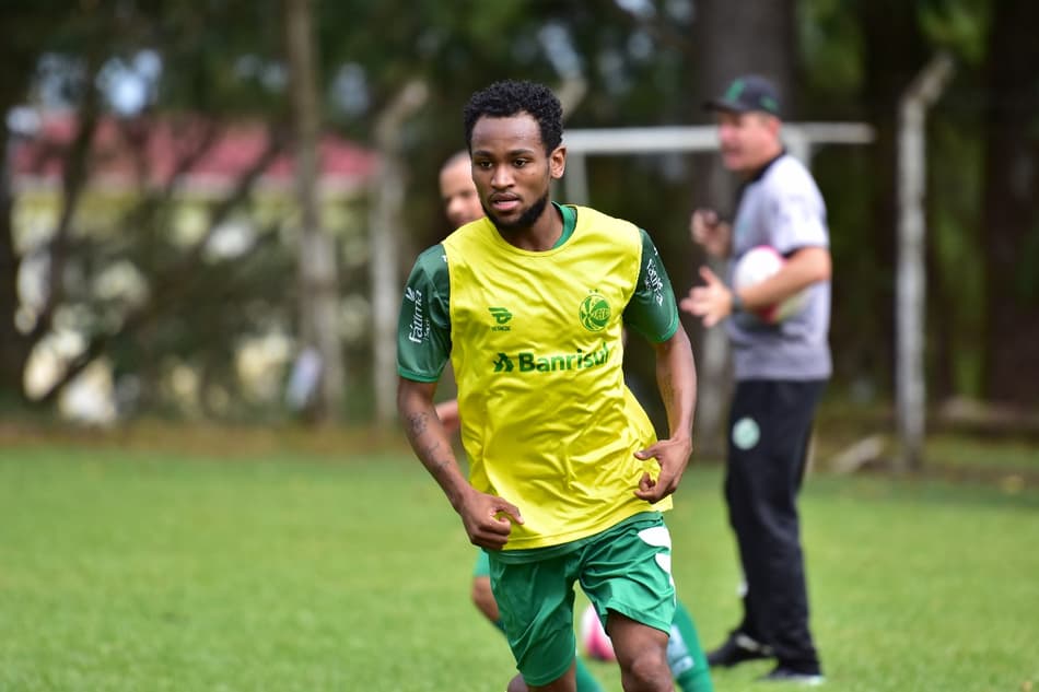 Juventude apresenta mais um reforço na reta final do Campeonato Gaúcho