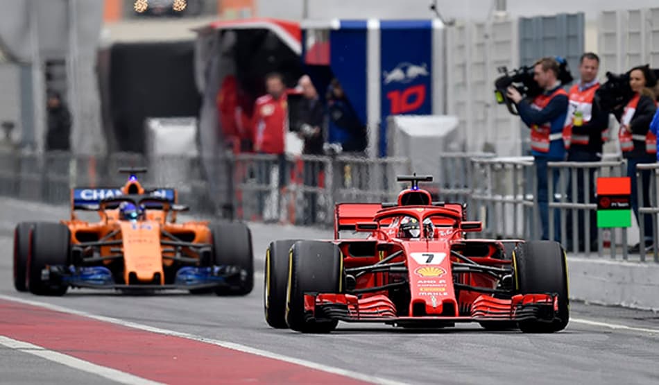 F1 suspende intervalos no treino para recuperar tempo perdido na pista de Barcelona