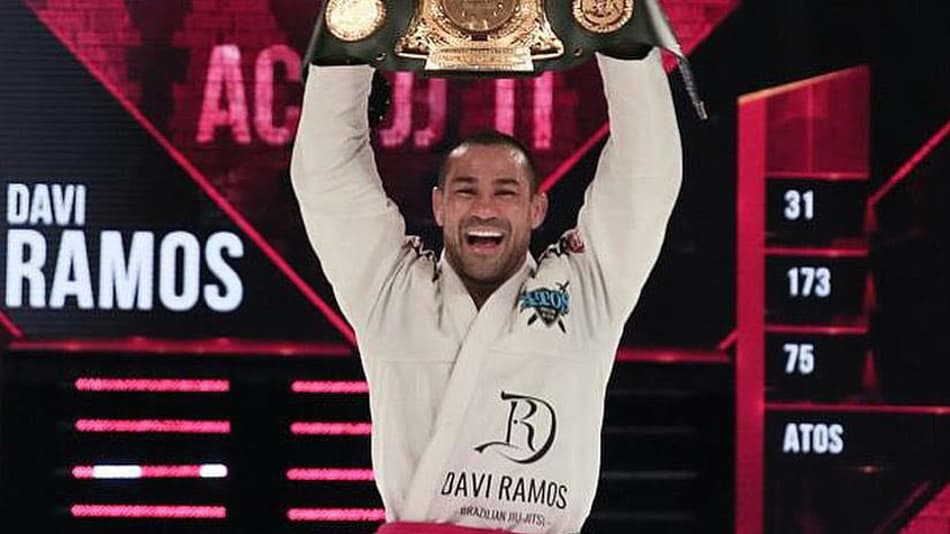 Davi Ramos derrota o americano Edwin Najmi e conquista o cinturão do ACB JJ 10