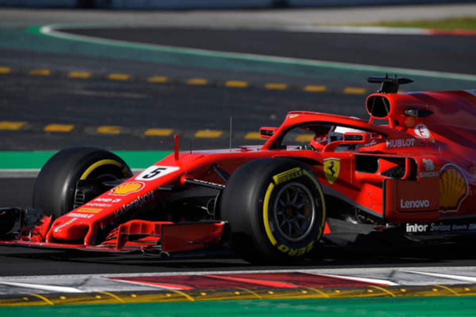 F1: Vettel lidera manhã em Barcelona; McLaren sofre problema com motor
