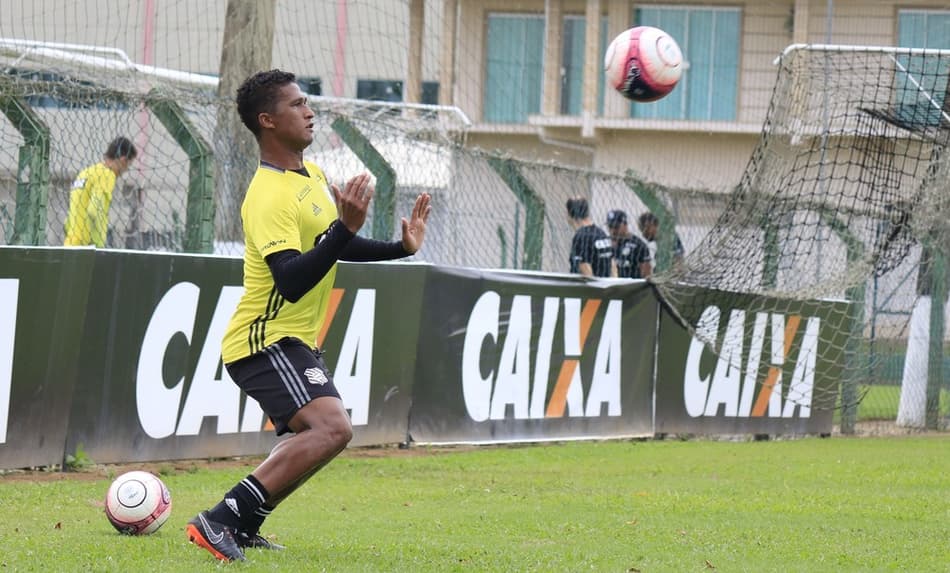 Recuperado de lesão, Abuda deve receber liberação para treinar