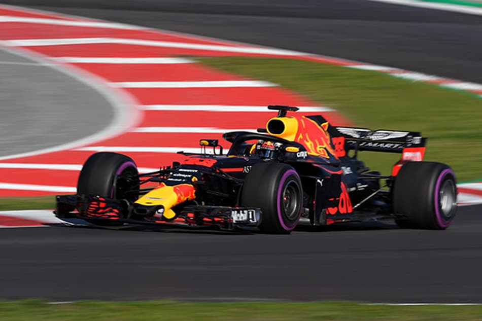Max Verstappen não ficou tão preocupado por ter parado na pista