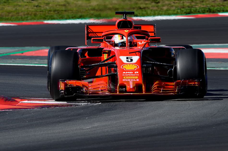 Vettel lidera o dia com boa vantagem em Barcelona e mostra a força da Ferrari para 2018
