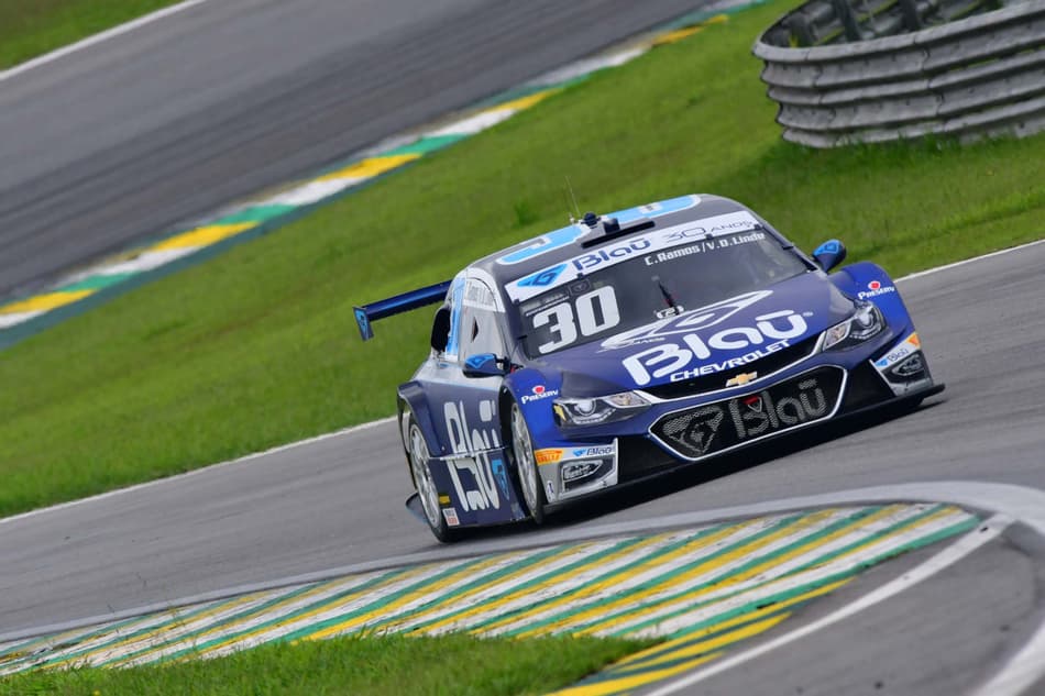 STOCK CAR: Pneu furado tira Ramos e Van Der Linde da primeira fila da Corrida de Duplas