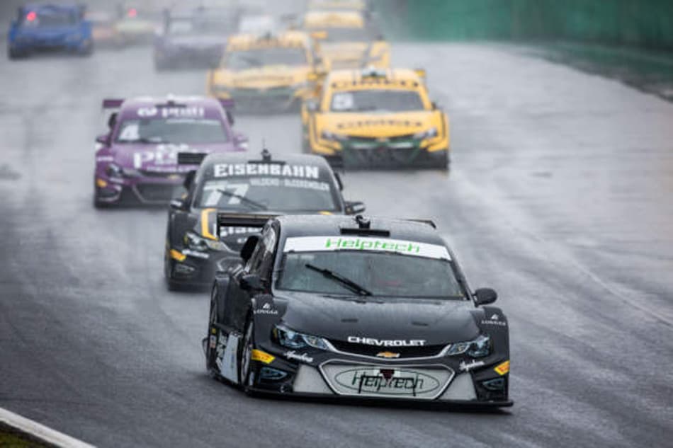 Squadra G-Force belisca zona de pontuação em sua estreia em Interlagos