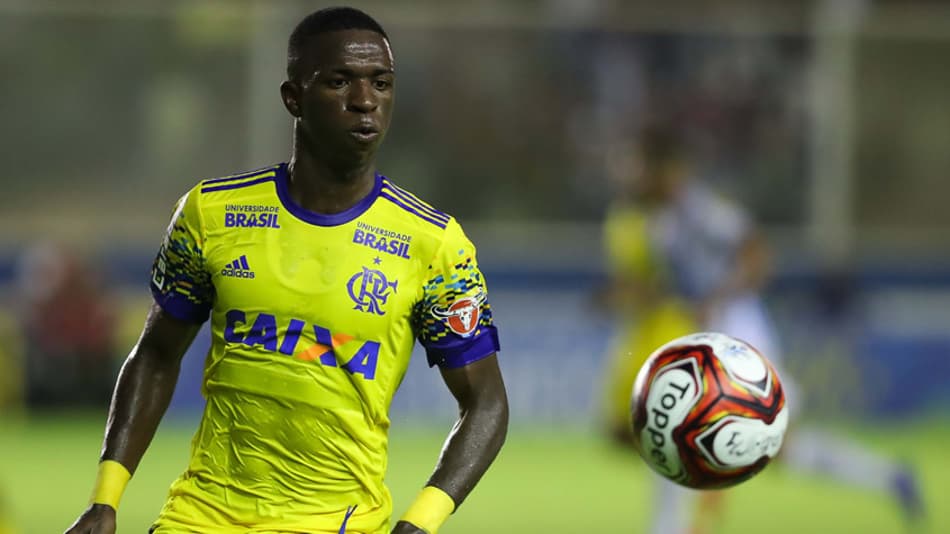 Apesar da derrota, Diego Alves e Vinícius Jr entram na Seleção das Estatísticas do Carioca 2018