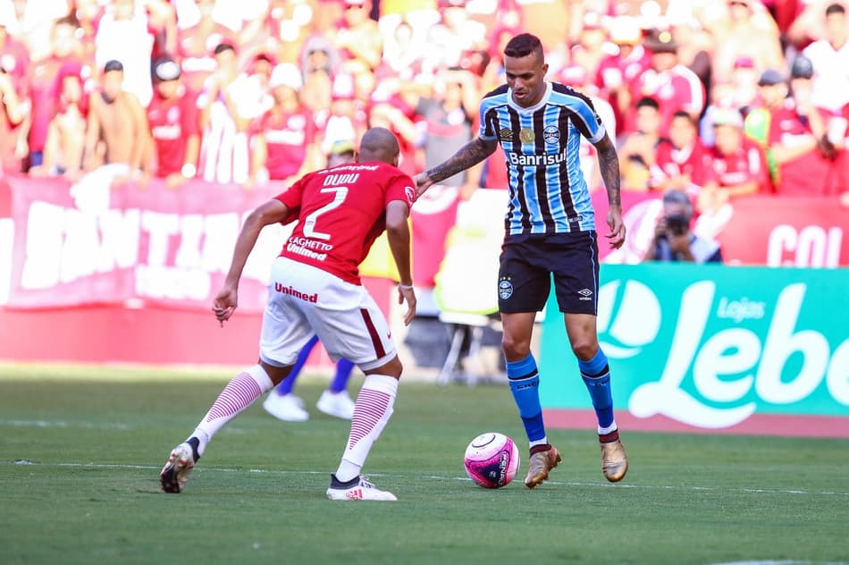 Saldo de confusões no GreNal: 12 punidos em mais de 100 partidas