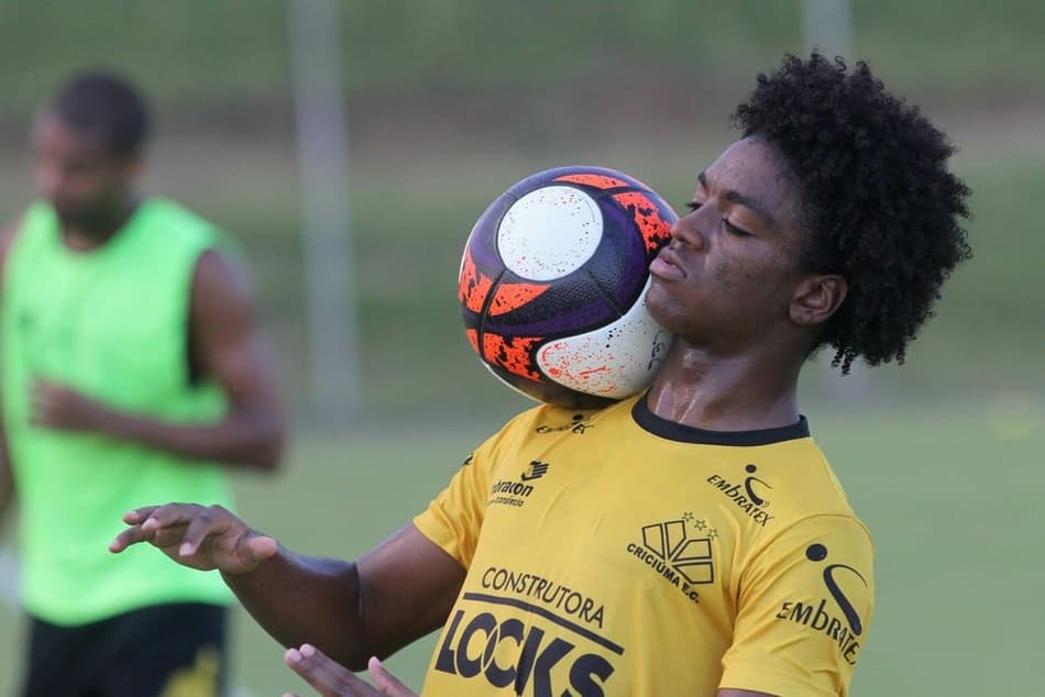 Contratação do atacante Caio Rangel é anunciada pela Ponte Preta