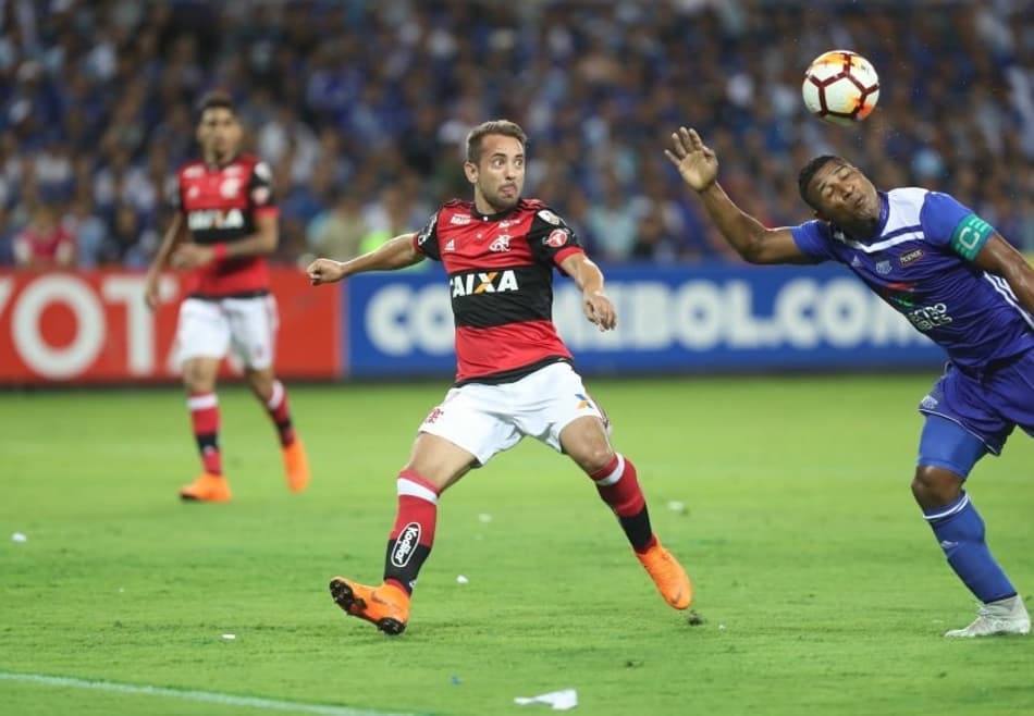 Arbitragem preocupa e diretoria do Fla avalia medidas a serem tomadas