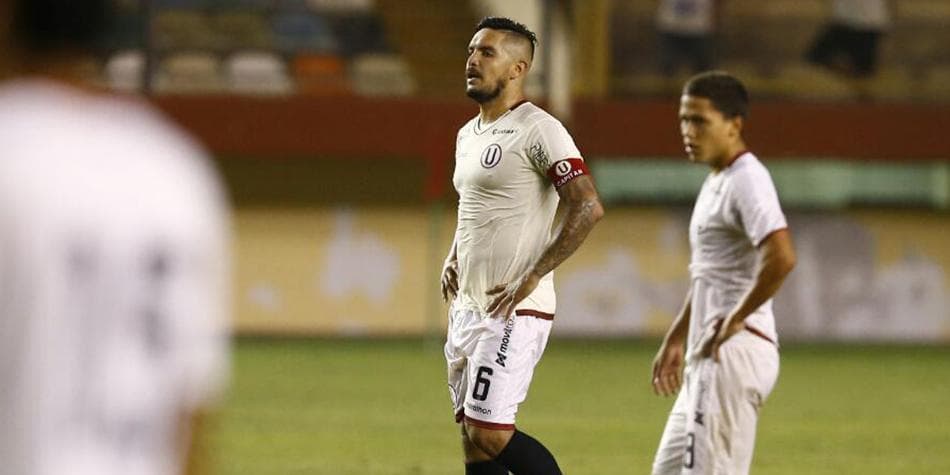 Universitario vive momento terrível no início de temporada