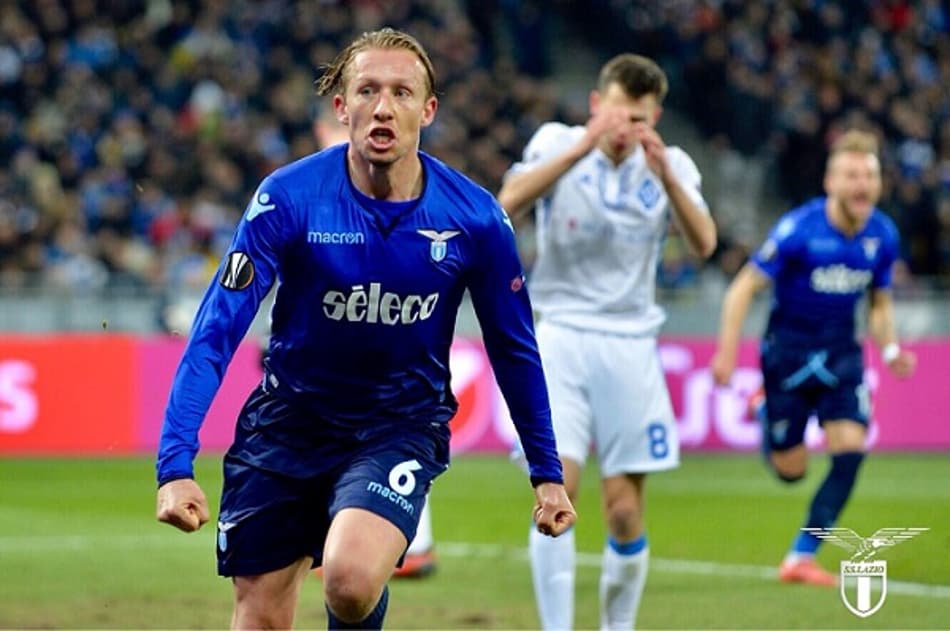 Lucas marca contra Dínamo de Kiev, e Lazio vai às quartas da Liga Europa