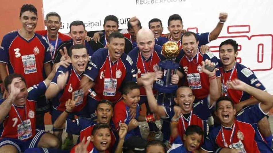 Time do Norte do Brasil estreia na Liga Futsal com jogador de 65 anos
