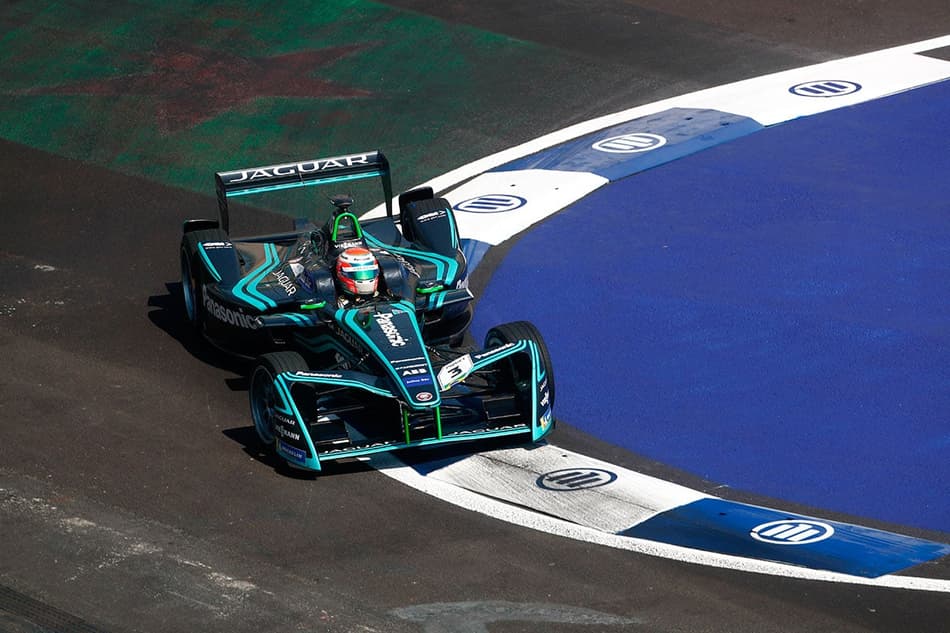 Nelsinho Piquet tenta voltar aos primeiros lugares no campeonato da FIA Fórmula E em Berlim