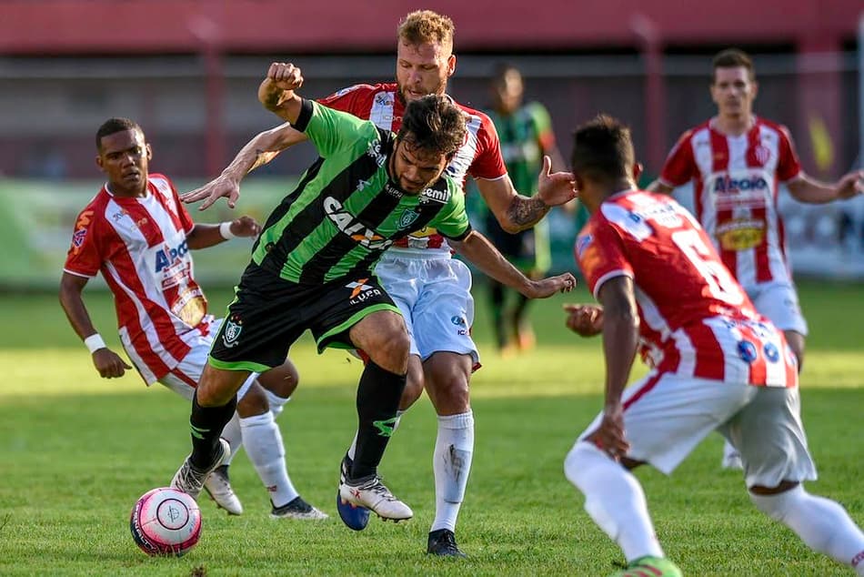 Norberto destaca fase do América-MG e projeta quartas do Estadual