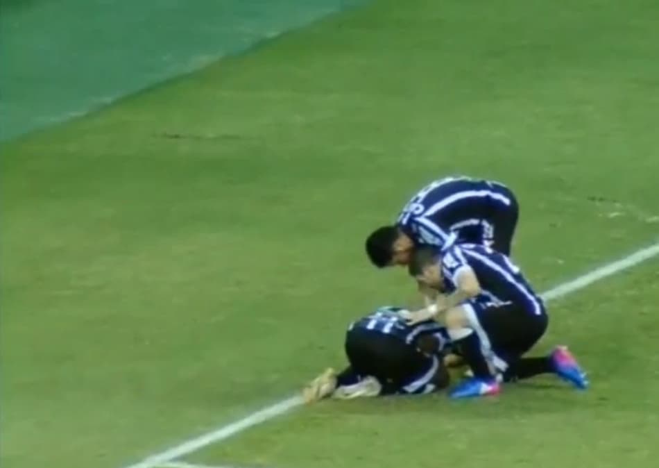 Ceará passa pelo Uniclinic e se garante na semi do Cearense