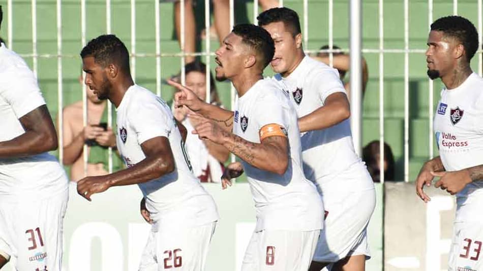 Abel ganha opções, mas vê alguns reservas decepcionarem no Flu