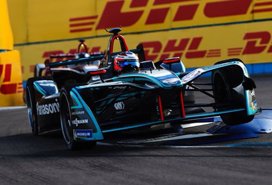 Evans orgulhoso com 4º lugar após punição na etapa do Uruguai