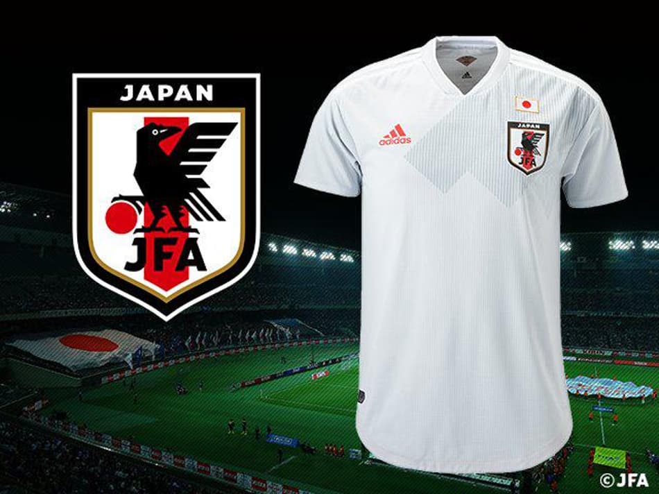Japão revela camisa 2 para a Copa. Peça é inspirada em modelo de 1992
